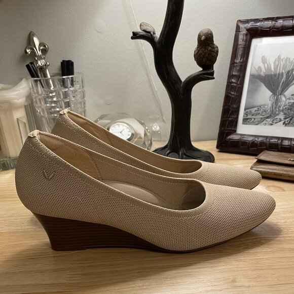 VIVAIA Tamia Wedge Pro Almond Toe Wedges in Almond Color Size US 8.5 EU 39.5 New - Picture 10 of 15